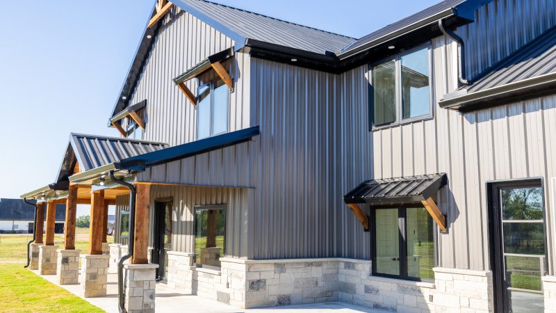 Top 4 Advantages of Barndominiums